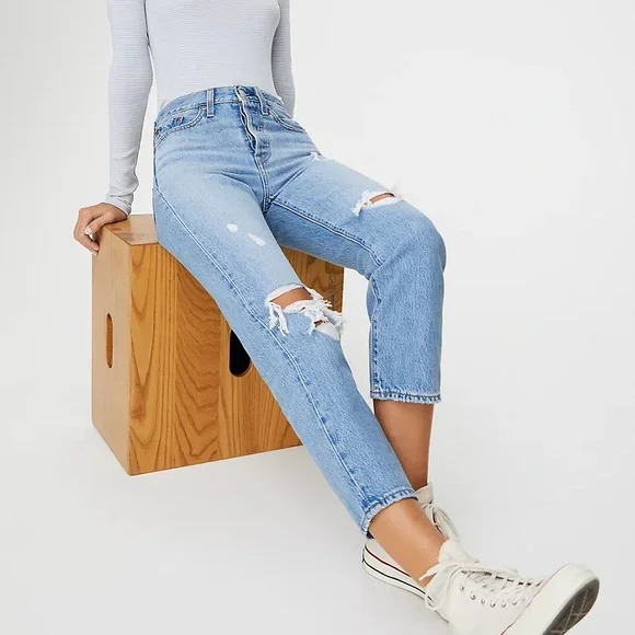 Levi’s Wedgie Straight Leg Jeans